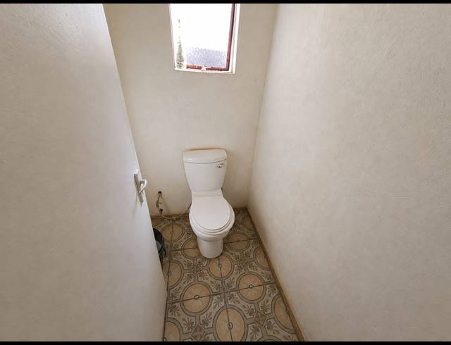5 BEDROOM HOUSE FOR SALE IN VANDERBIJLPARK CW 6